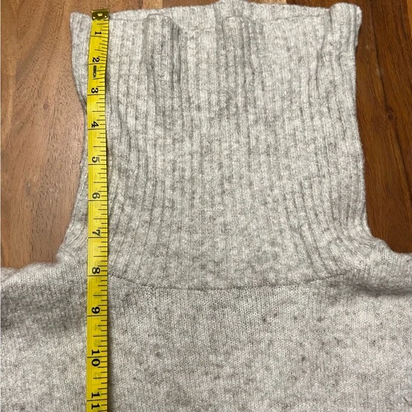 Cynthia Rowley Turtleneck Speckled Sweater - Picture 10 of 16